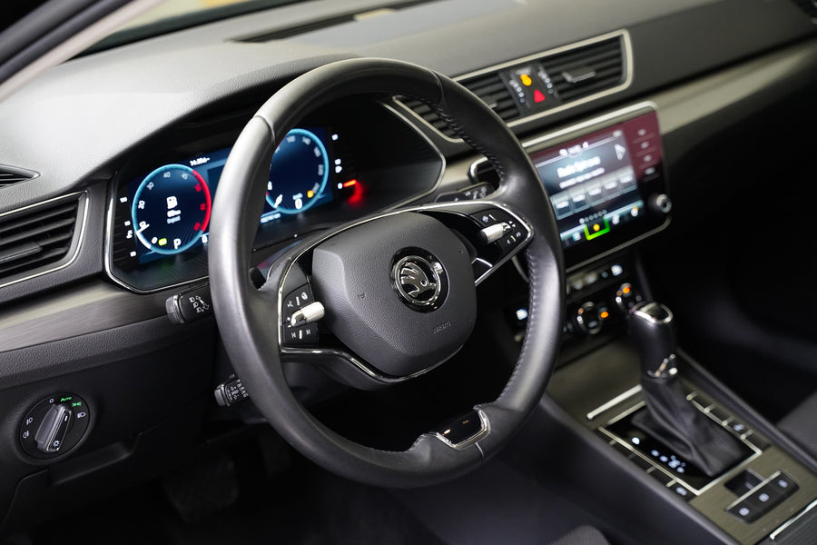 Škoda Superb 2.0 TDI 110 kW Style – foto 14