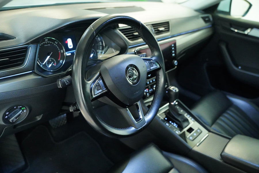 Škoda Superb 2.0TDI 140kW – foto 14