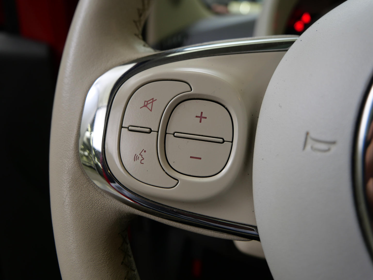 Fiat 500 1.2 i 51 kW Lounge