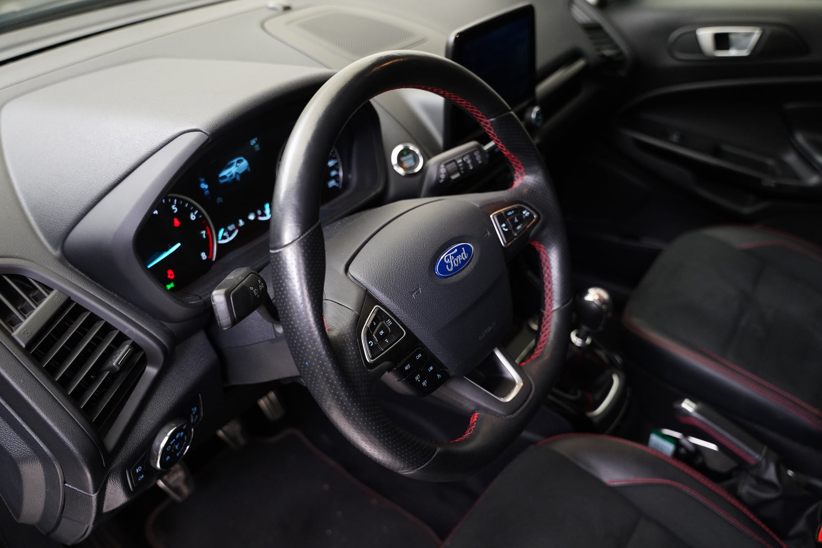 Ford Ecosport 1.0 EcoBoost 103 kW ST-Line – foto 14