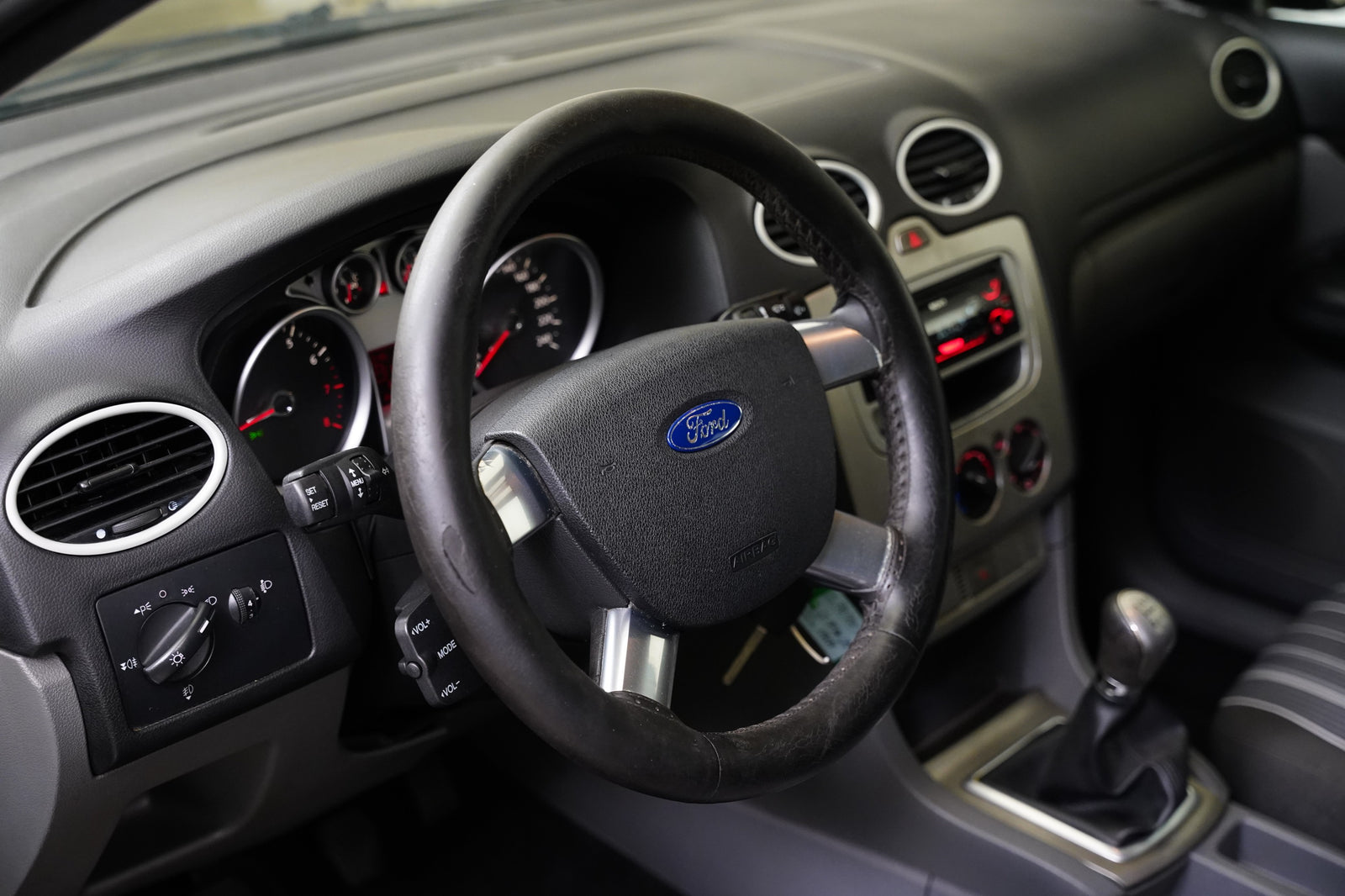 Ford Focus 2.0 Duratec 107 kW LPG – foto 14