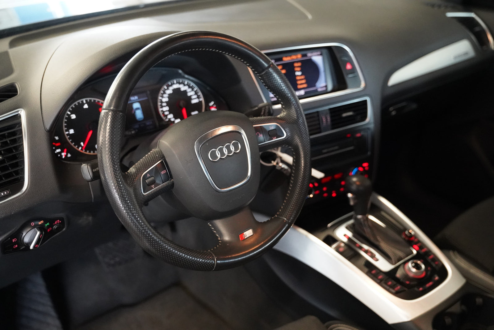 Audi Q5 2.0 TDI 125 kW Quattro – foto 14