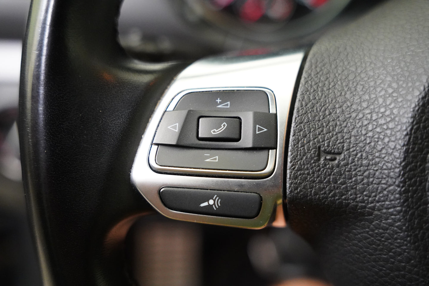 Volkswagen Golf 2.0 TDI 103 kW 4Motion R-Line