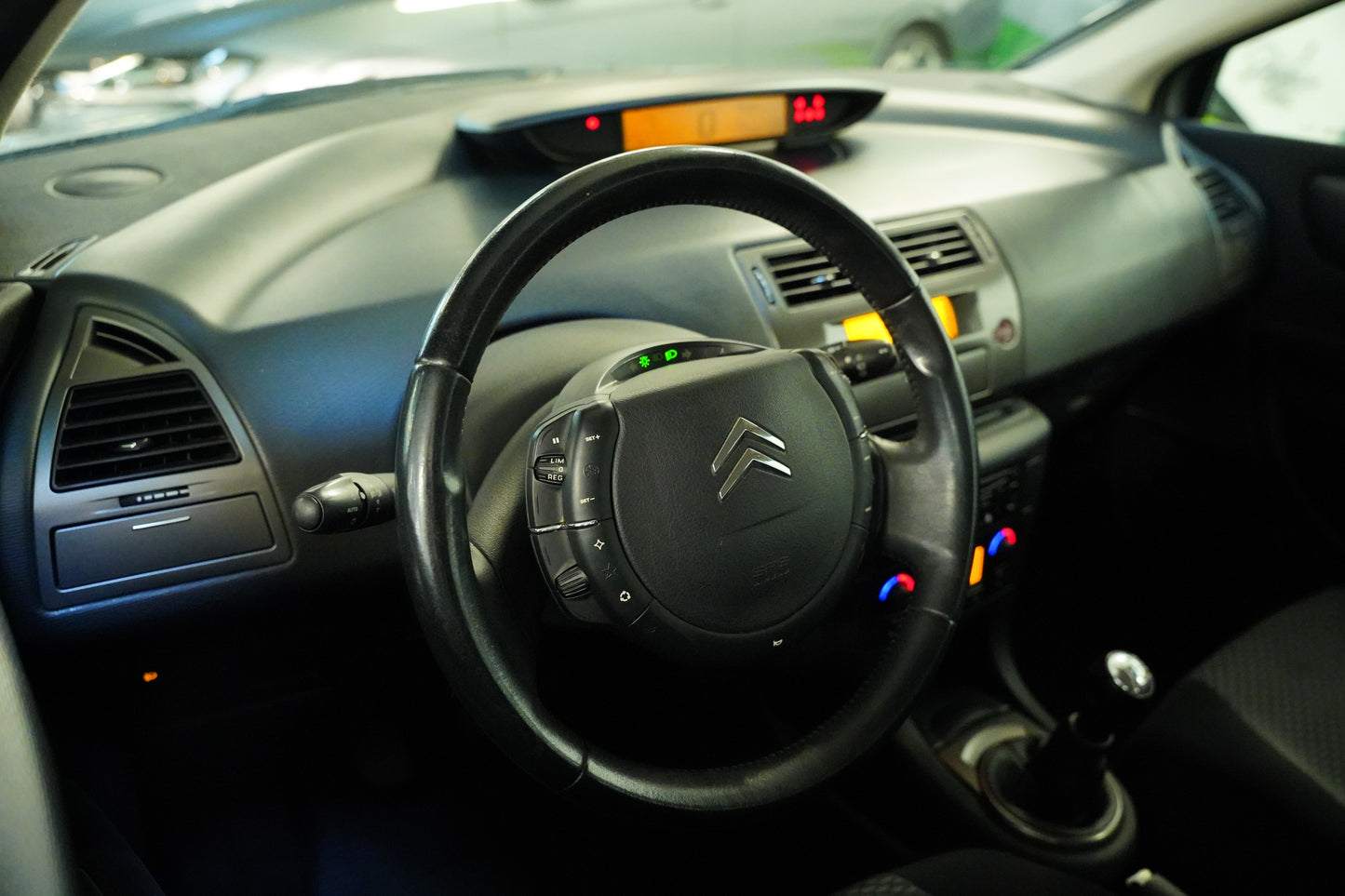 Citroën C4 1.4i 65 kw