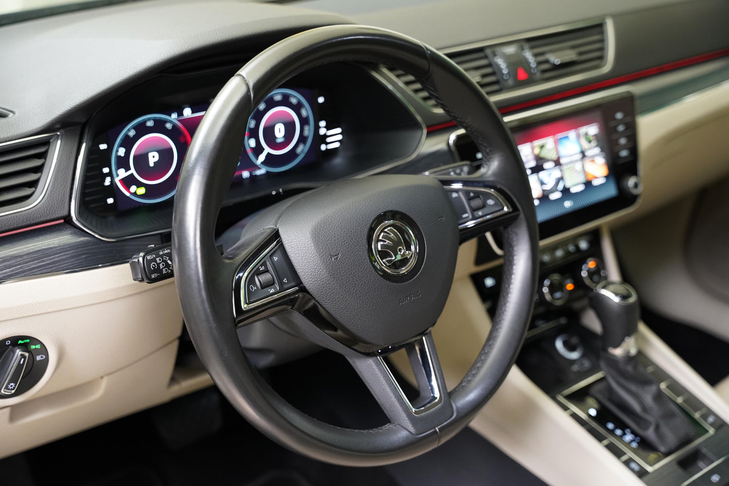 Škoda Superb 2.0 TDI 110 kW Style