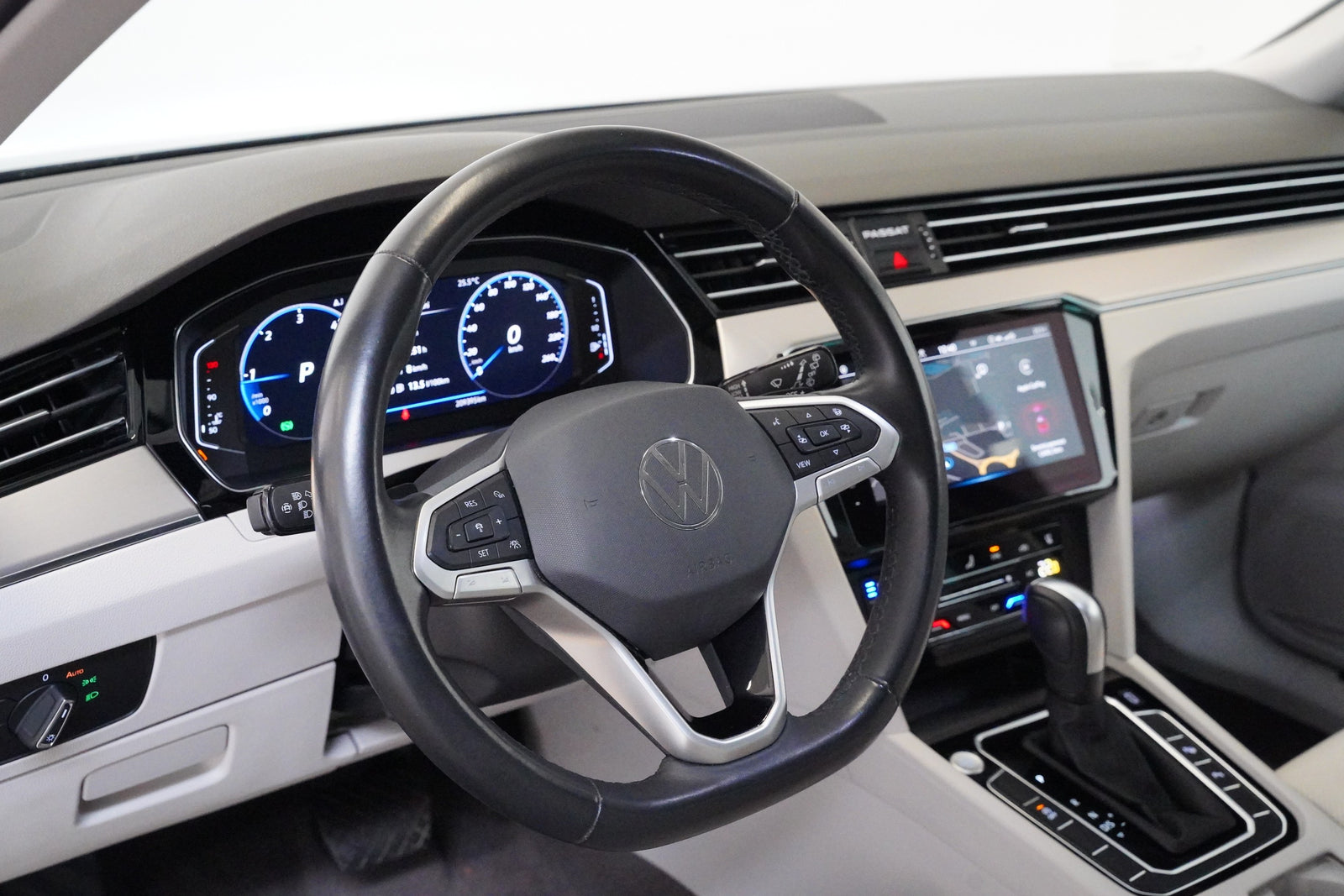 Volkswagen Passat 2.0 TDI 110 kW DSG Elegance – foto 14