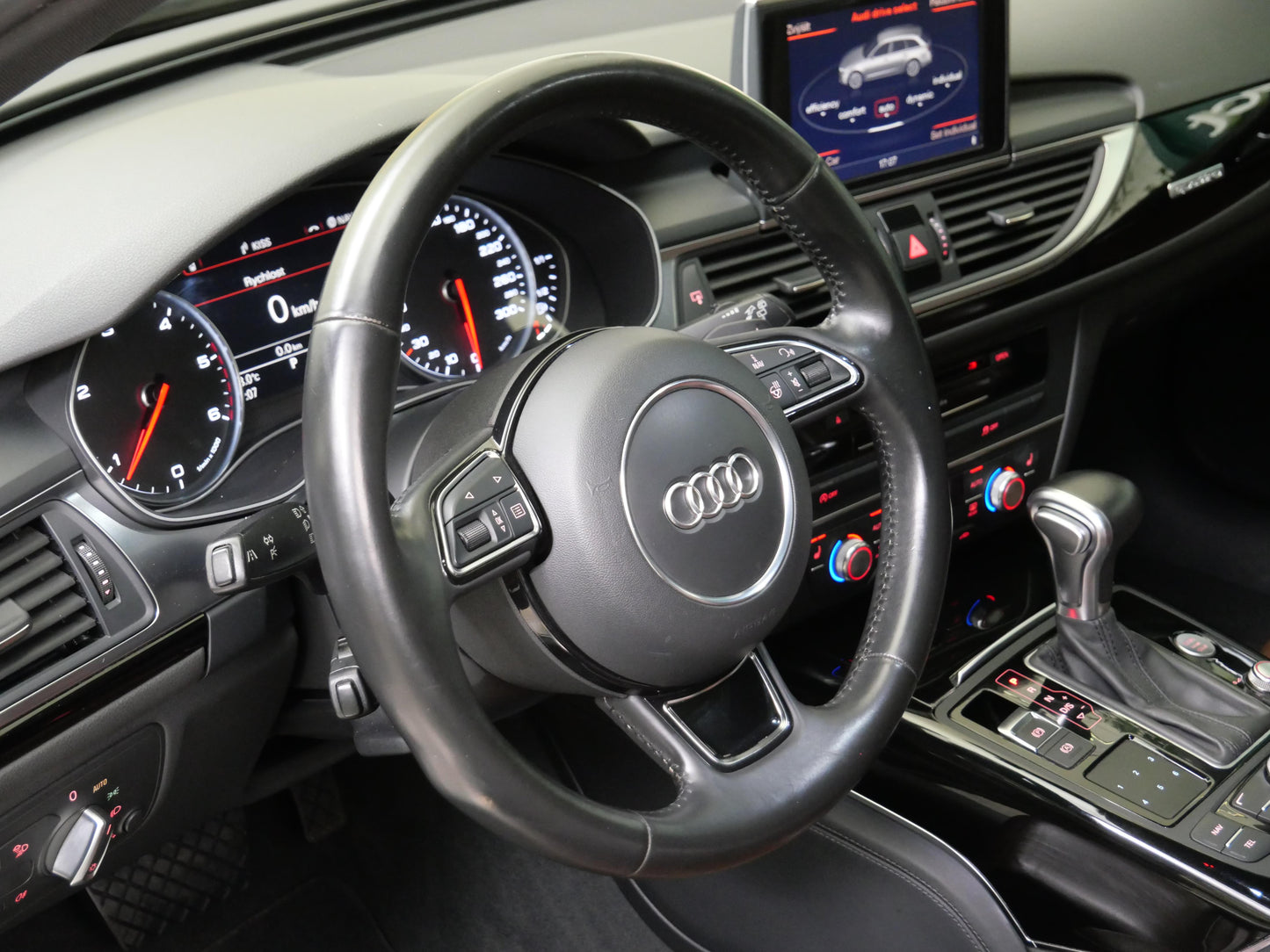 Audi A6 3.0 TDI 180 kW S line