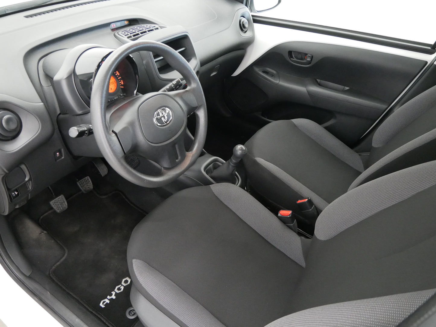Toyota Aygo 1.0 VVT-i 53 kW X