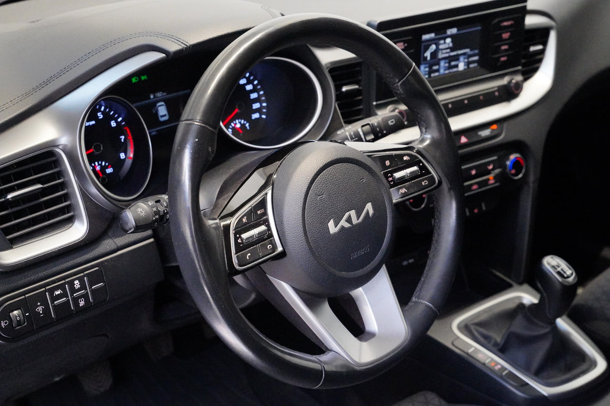 Kia Cee'd 1.5 T-GDI 117 kW – foto 14