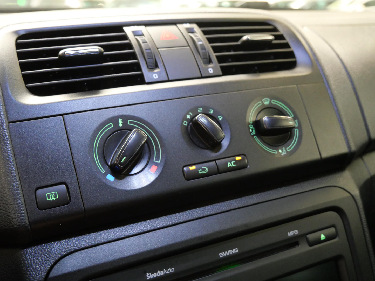 Škoda Roomster 1.2 HTP 51 kW Ambition Plus