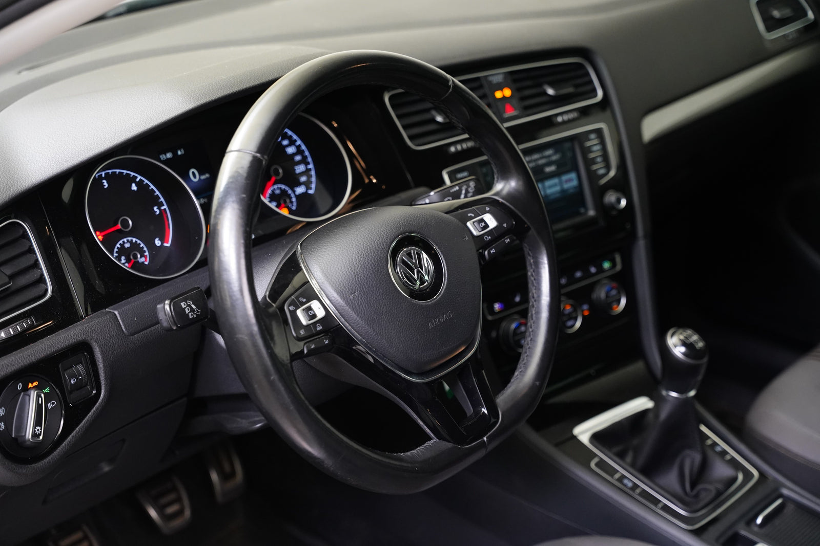 Volkswagen Golf 2.0 TDI 110 kW Allstar – foto 14