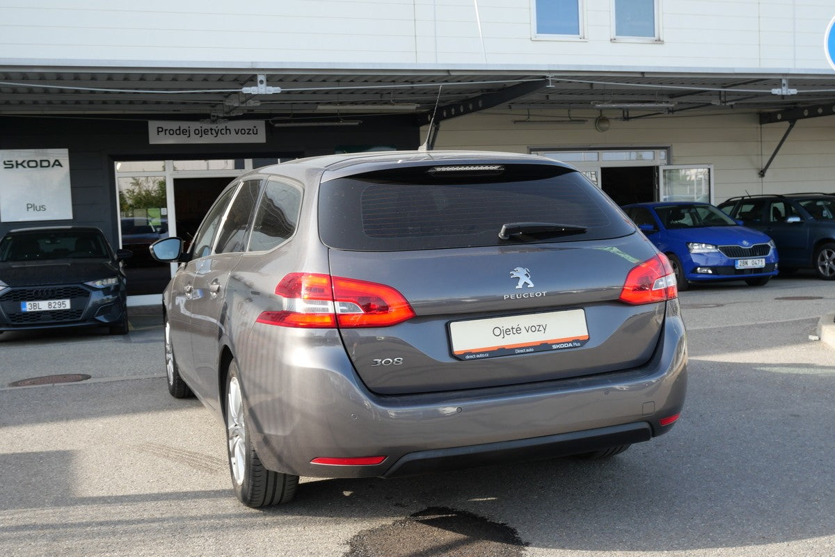 Peugeot 308 1.2 PureTech 96 kW – foto 4