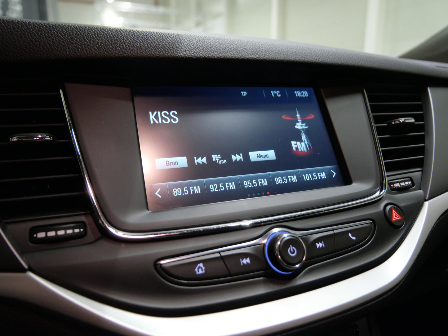 Opel Astra 1.2 i Turbo 96 kW Business