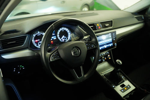 Škoda Superb 2.0 TDI 110 kW Ambition – foto 14