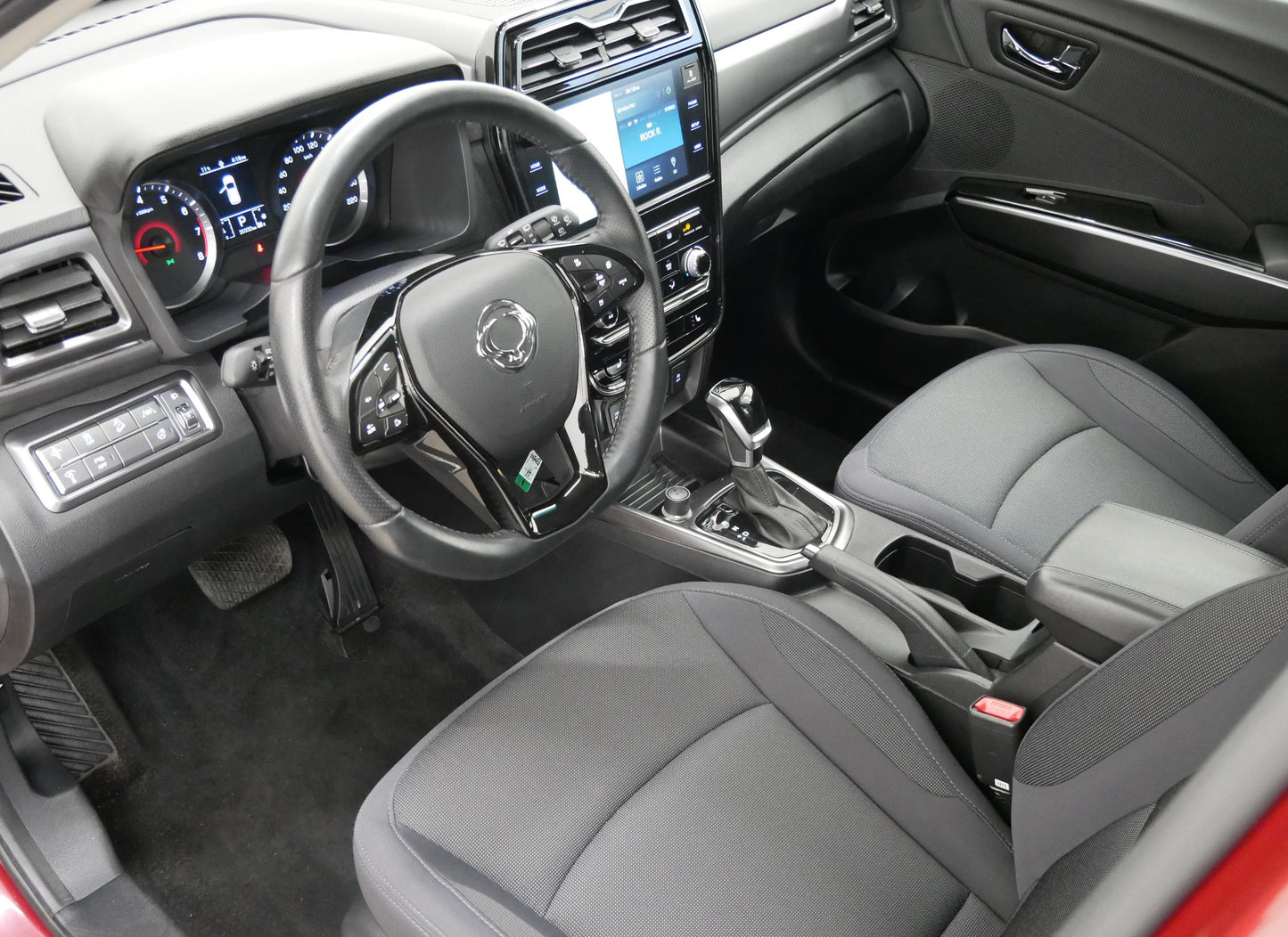 Ssang Yong Tivoli 1.5 i 120 kW Black Line