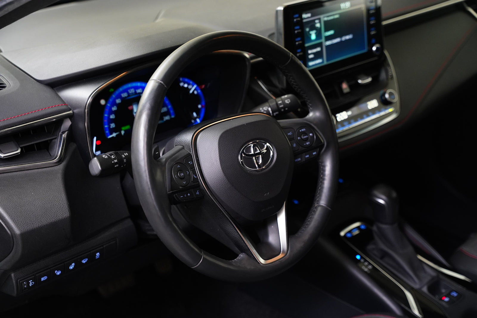 Toyota Corolla 2.0 HEV e-CVT 112 kW Selection – foto 14