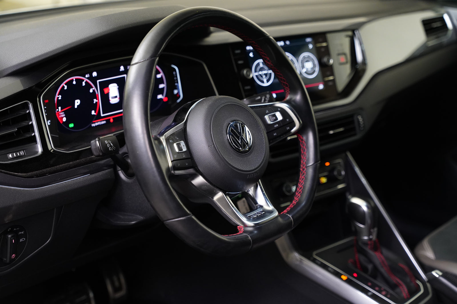 Volkswagen Polo 2.0 TSI 147 kW GTI – foto 14