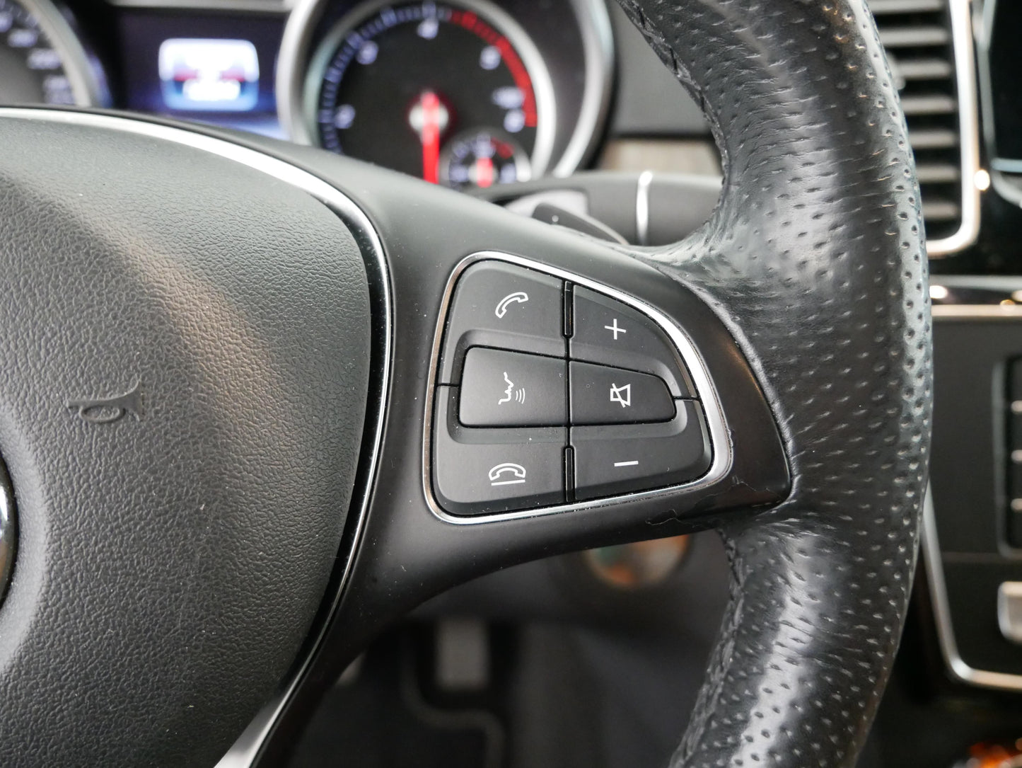 Mercedes-Benz GLE Mercedes-Benz GLE