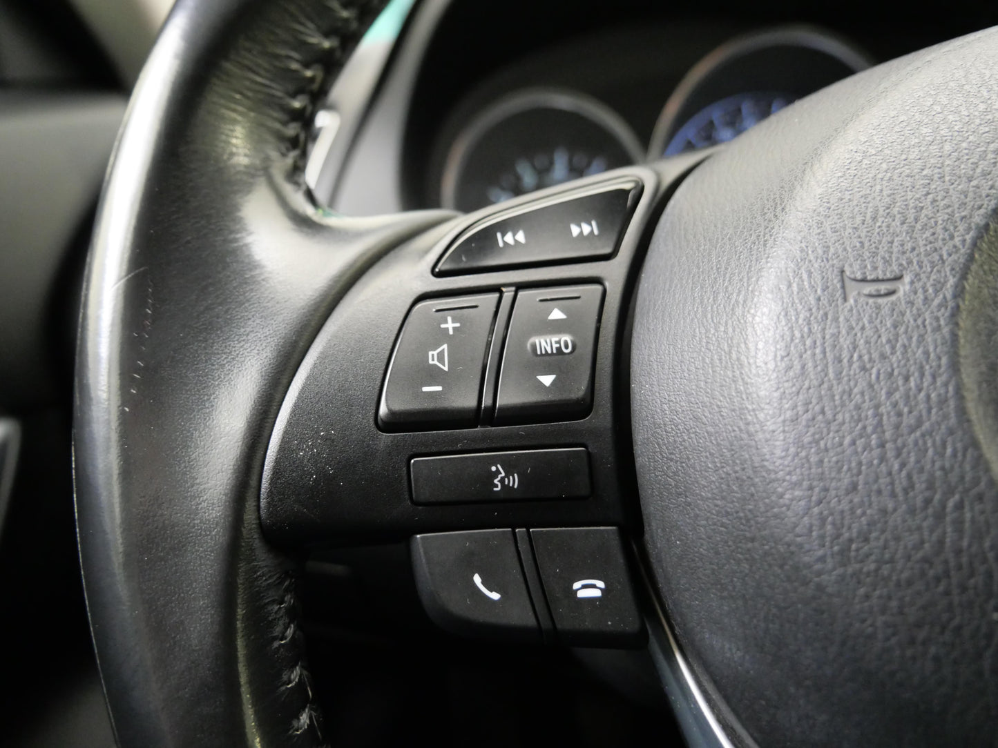 Mazda 6 2.0 i 107 kW Center-Line