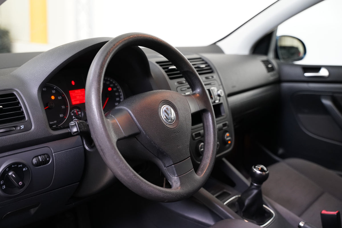 Volkswagen Golf 1.4 59kW 16V Trendline Edition – foto 14