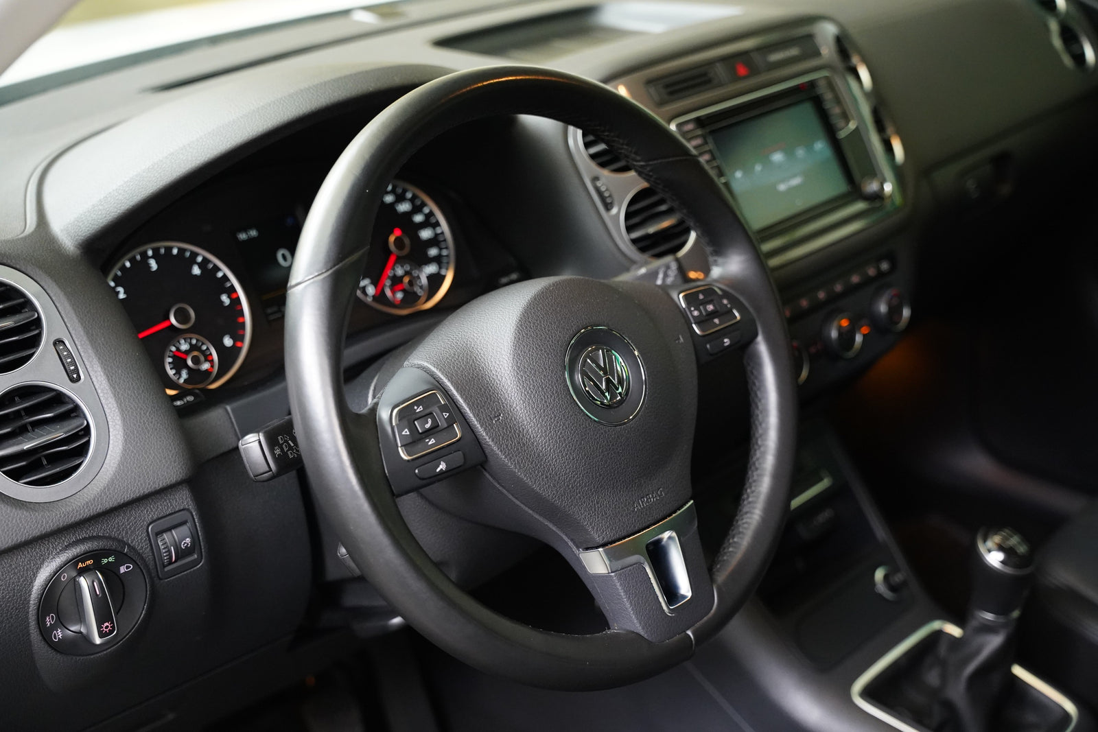 Volkswagen Tiguan 2.0 TDI 81 kW Sport&Style – foto 14