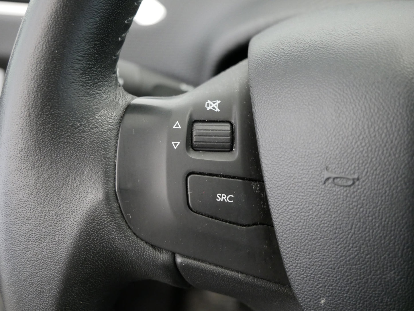Peugeot 2008 1.2 PureTECH 60 kW