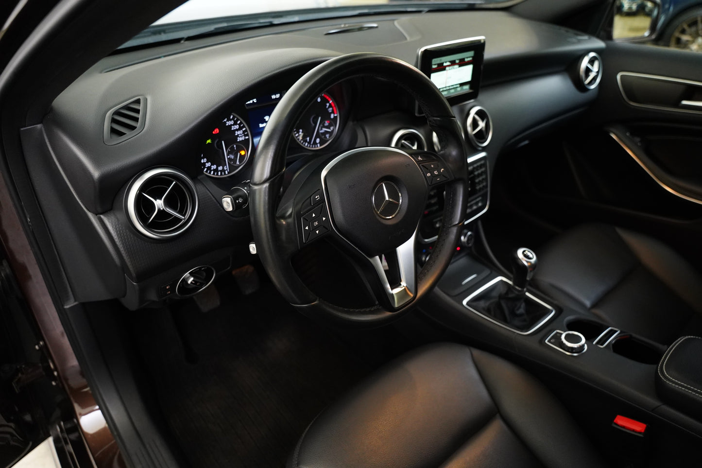 Mercedes-Benz Třídy A 180 BlueEfficiency 90 kW Style