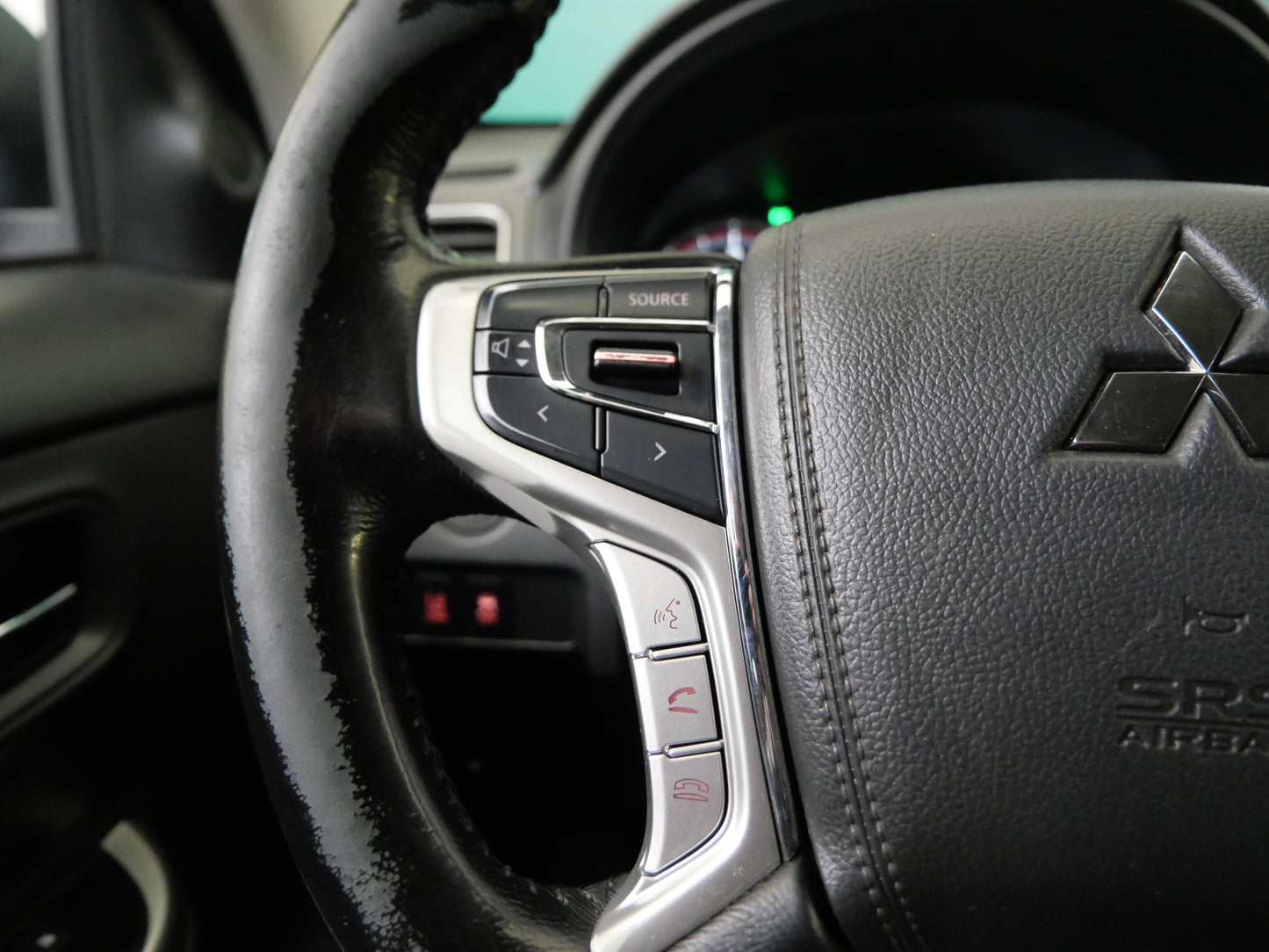 Mitsubishi L200 2.3 DI-D 110 kW AWD