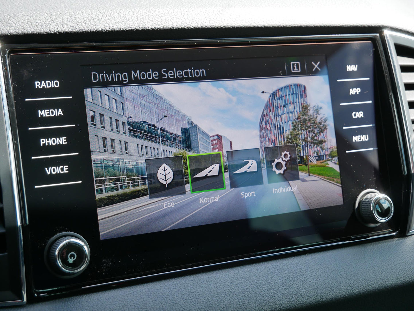 Škoda Karoq 1.5 TSI 110 kW Style