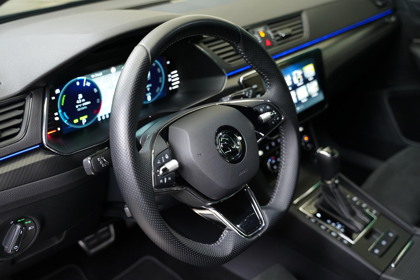 Škoda Superb 1.4 TSI iV 115 kW Sportline