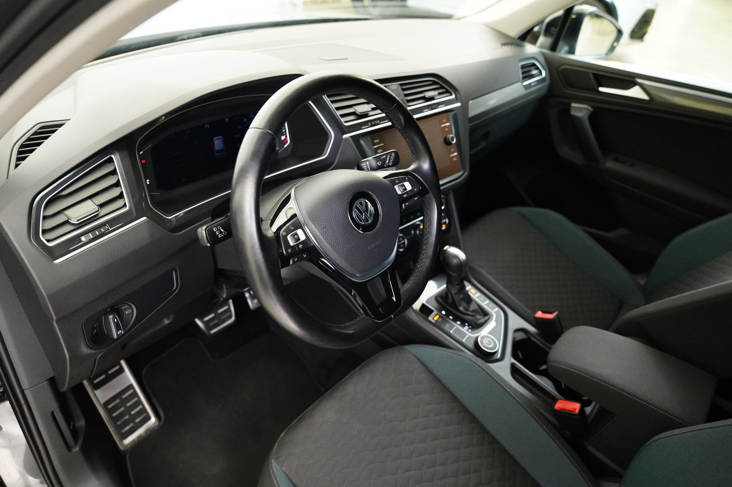 Volkswagen Tiguan 2.0 TSI 140kW 4MOTION IQ.Drive