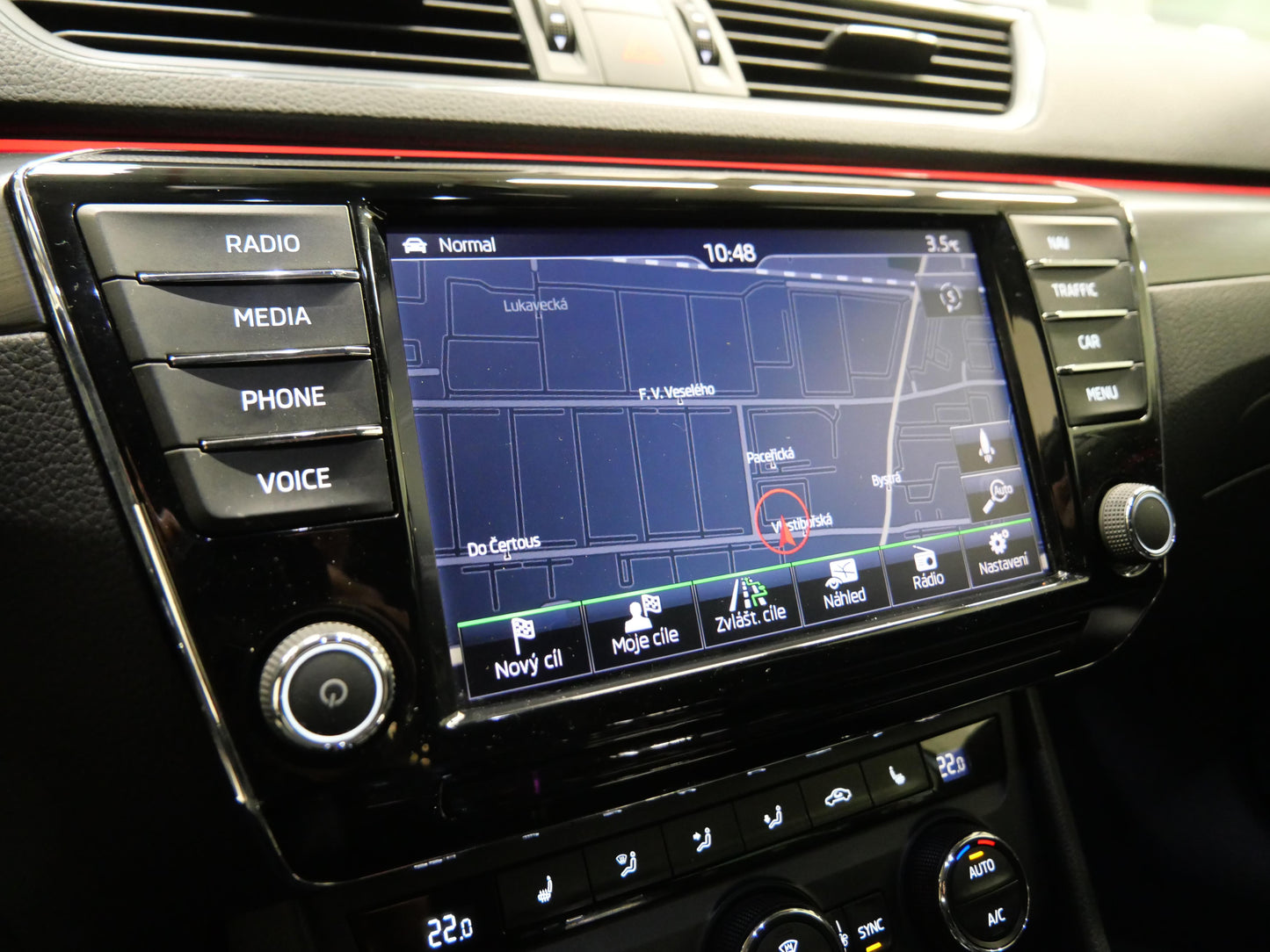 Škoda Superb 2.0 TDI 140 kW Style