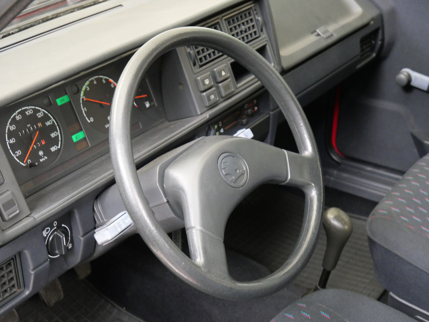 Škoda Favorit 1.3 43 kW 135 LX