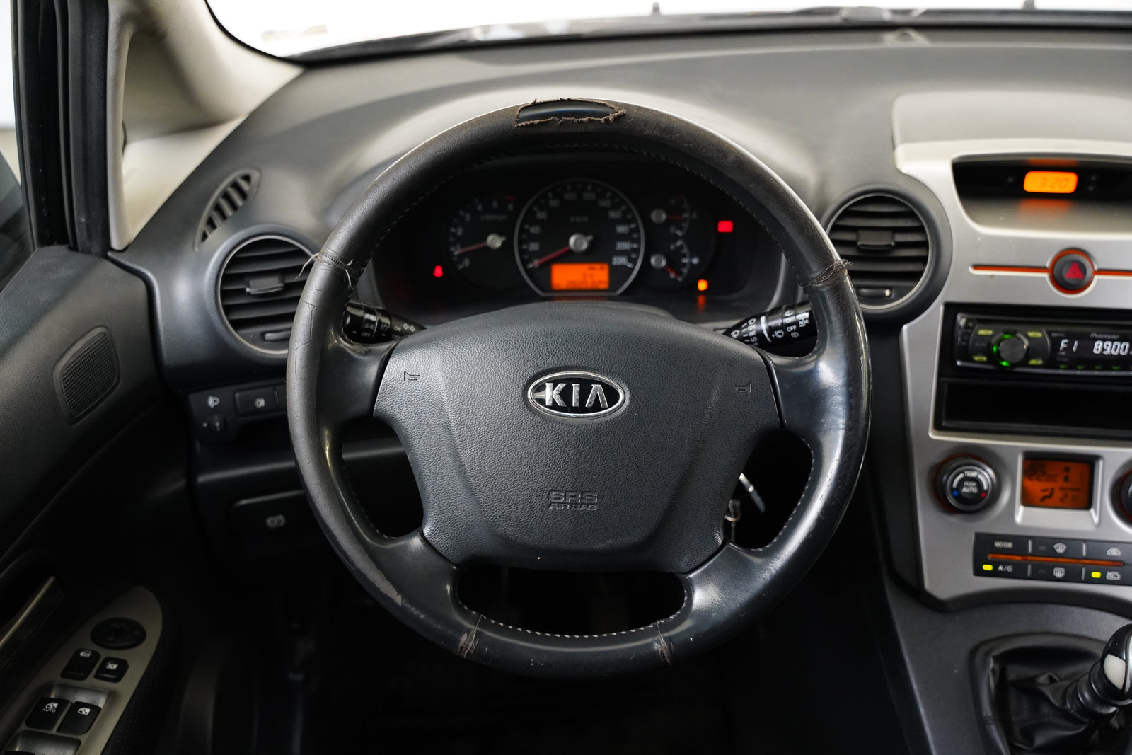 Kia Carens 2.0 CRDI 103 kW – foto 14