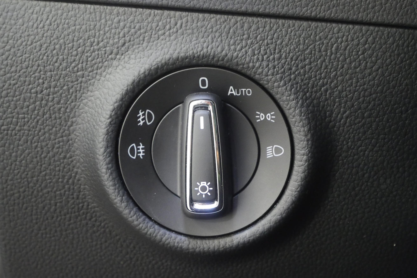 Škoda Superb 1.6 TDI 88kW DSG Style Premium