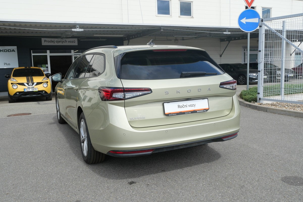 Škoda Superb 2.0 TDI 110 kW DSG Selection