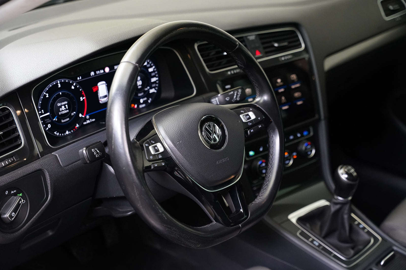 Volkswagen Golf 1.6 TDI 85 kW Comfortline – foto 14