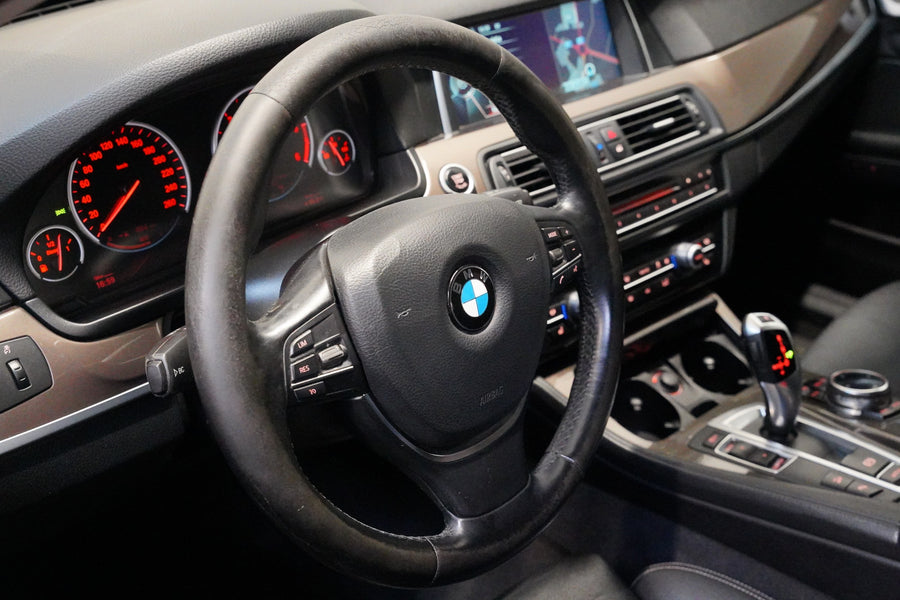 BMW Řada 5 530d 190 kW xDrive – foto 14