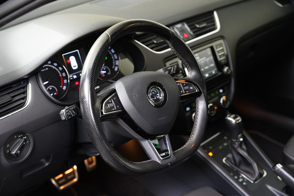 Škoda Octavia 2.0 TDI 135 kW RS – foto 14
