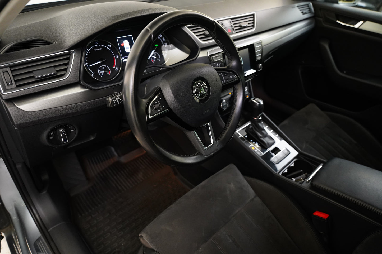 Škoda Superb 2.0 TDI 110 kW Style Plus