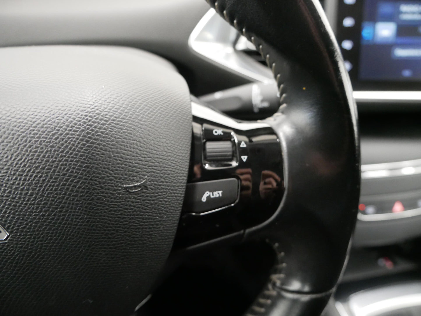 Peugeot 308 1.6Blue-HDi 88kW Business-Line