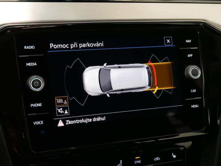Volkswagen Passat 2.0 TDI 110 kW Elegance – foto 14