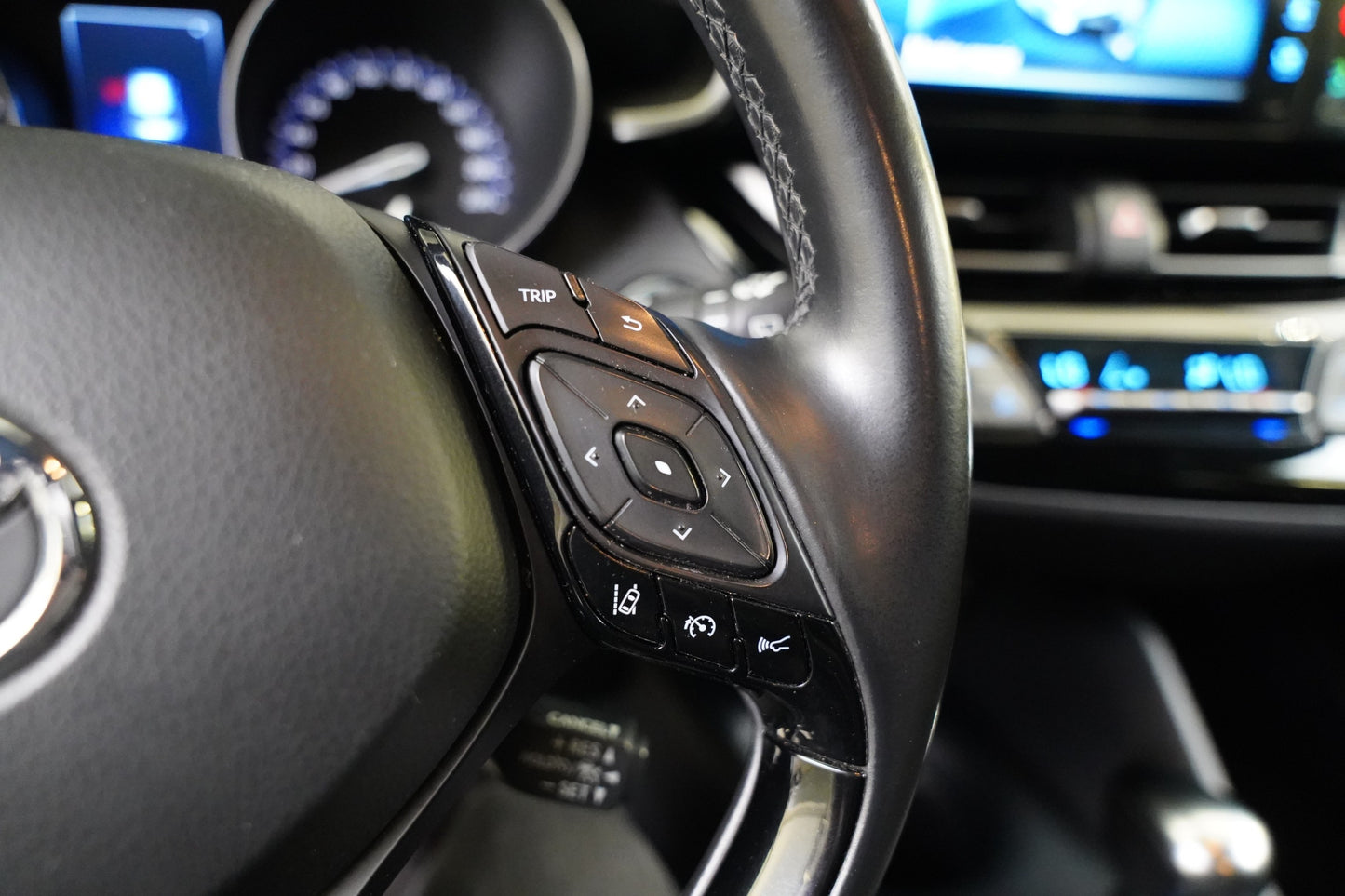 Toyota C-HR 1.8 Hybrid 90 kW Flow