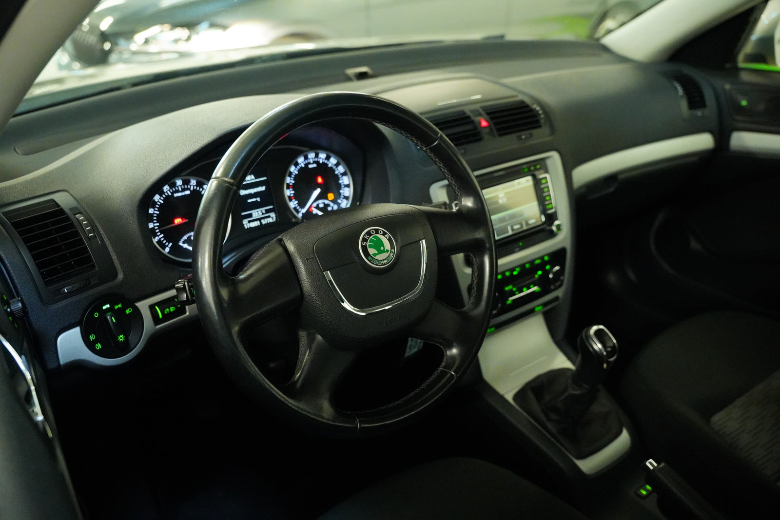 Škoda Octavia 1.6 TDI 77 kW Ambiente – foto 14