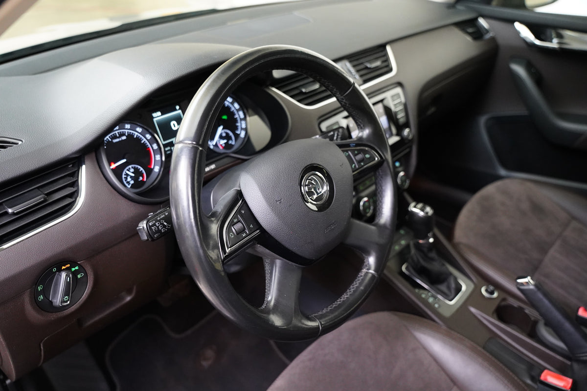 Škoda Octavia 2.0 TDI 135 kW 4x4 L&K – foto 14