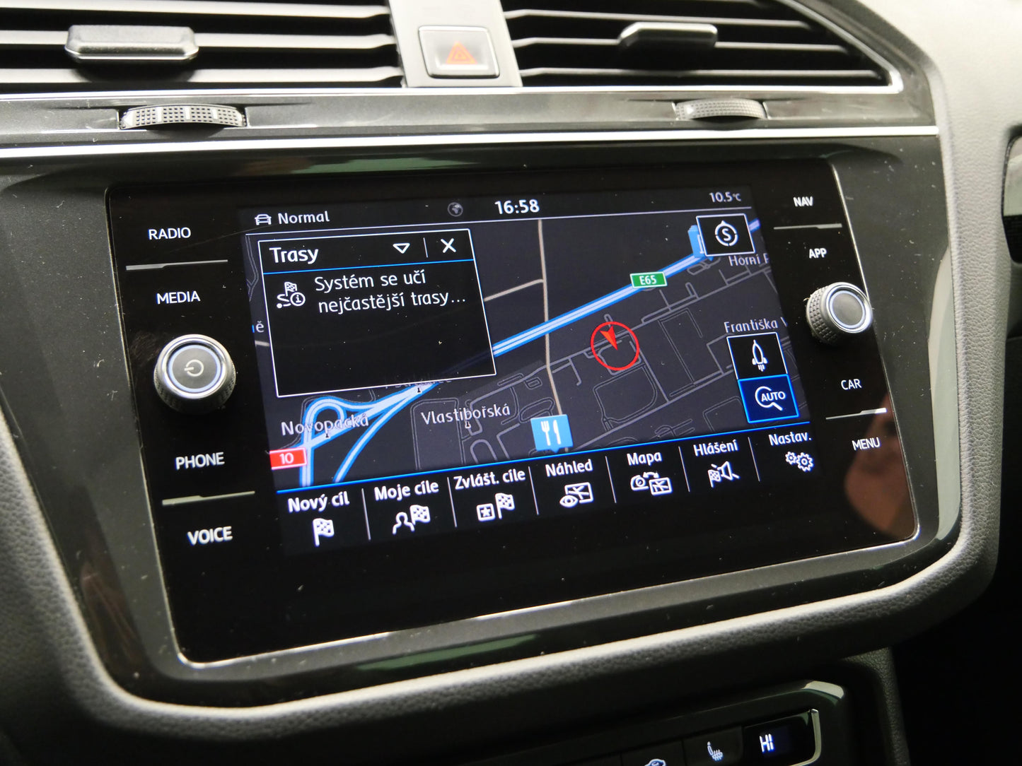 Volkswagen Tiguan 2.0 TSI 132 kW Sound