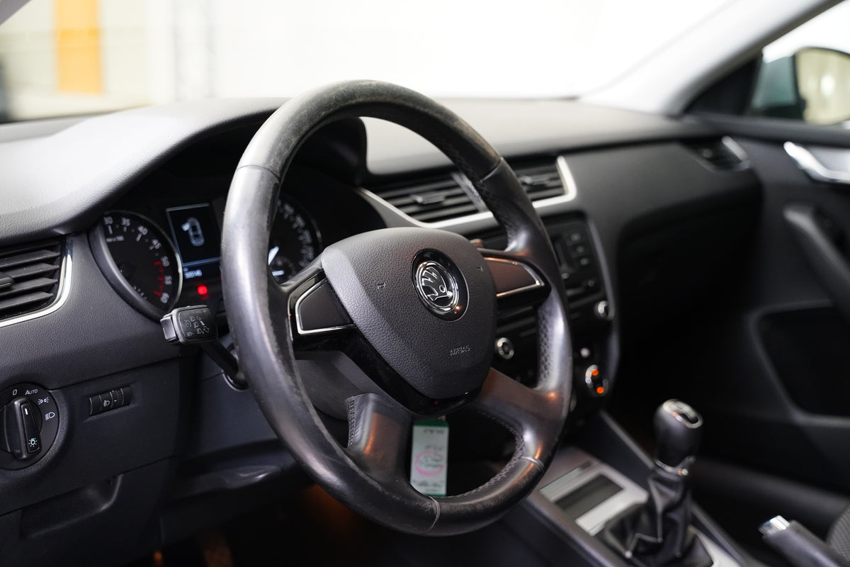 Škoda Octavia 2.0 TDI 110 kW Ambitione – foto 14