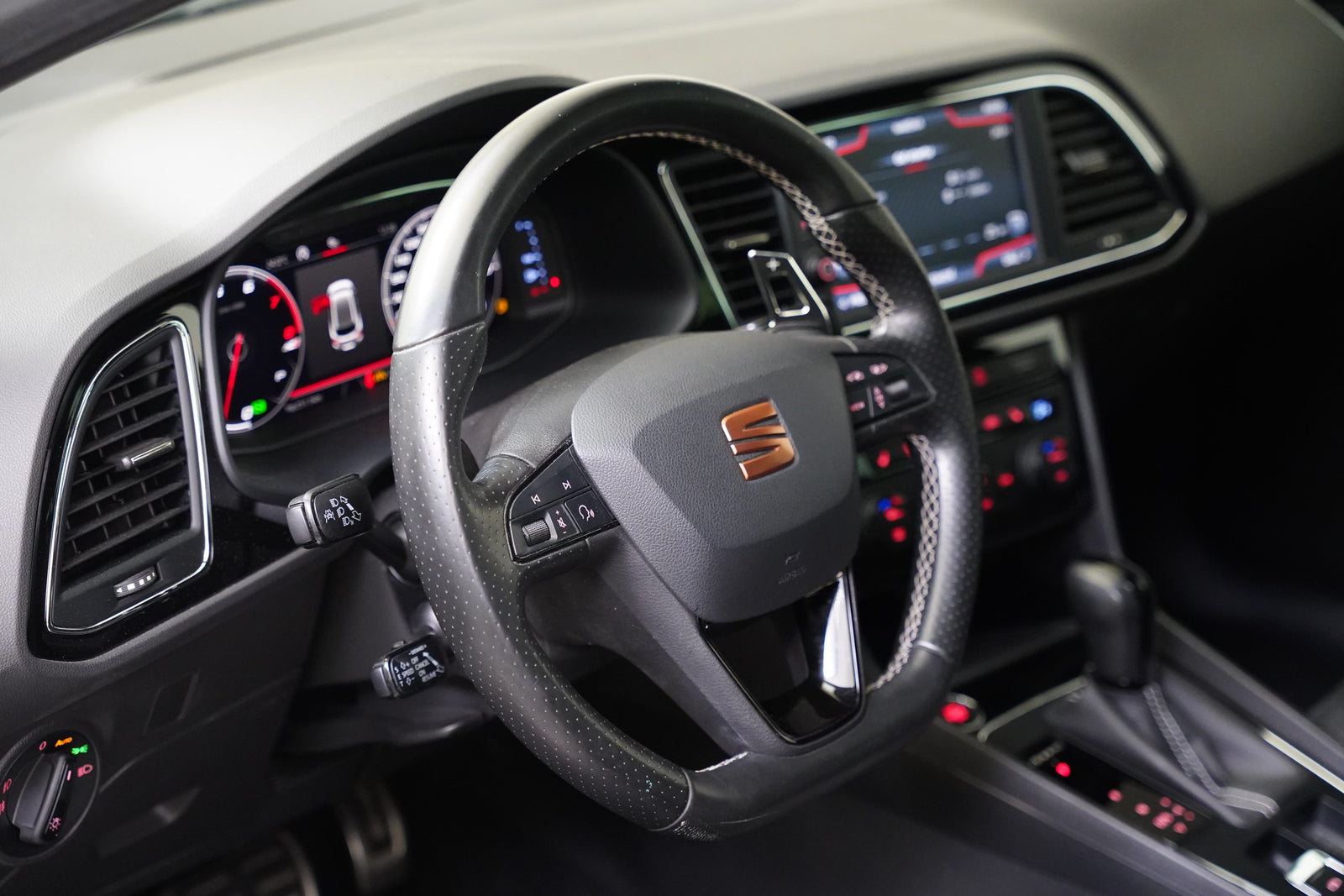 Seat Leon 2.0 TSI 221 kW 4Drive Cupra – foto 14