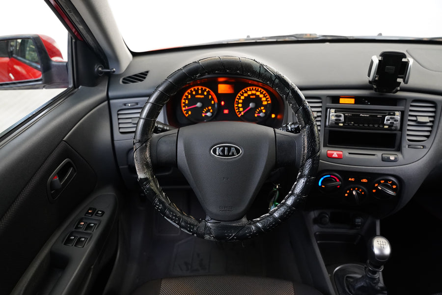 Kia Rio 1.4i 71 kW – foto 14