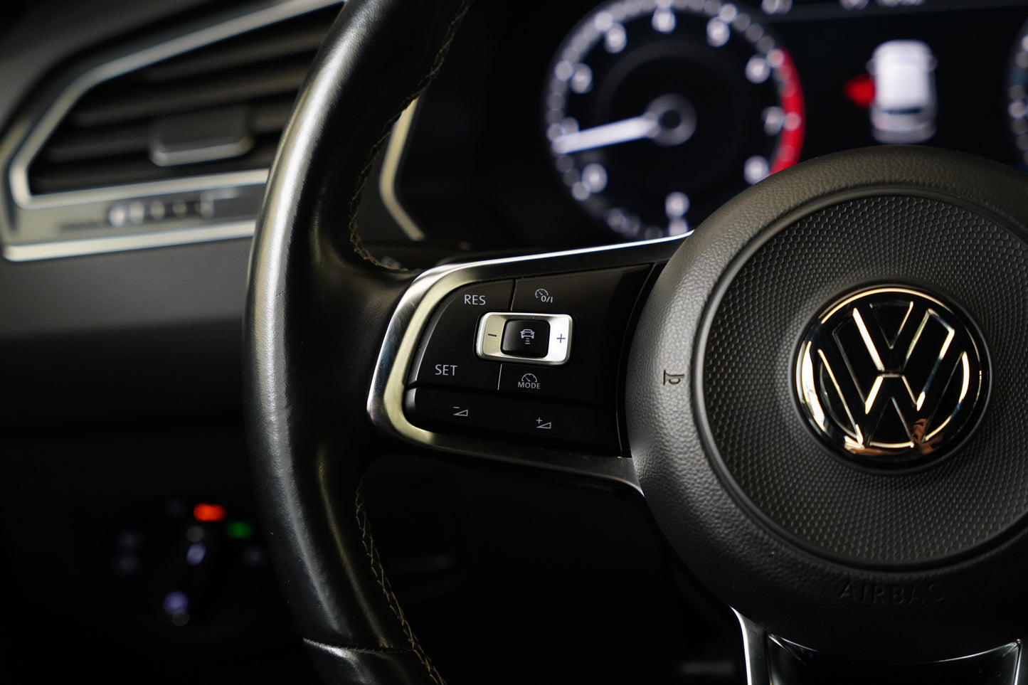 Volkswagen Tiguan 2.0 TSI 132 kW DSG 4x4 R-Line